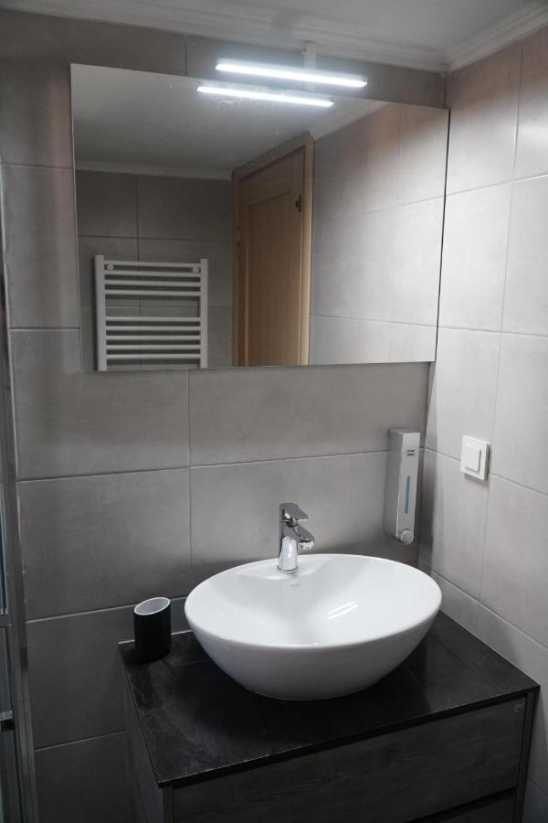 Modern Apartment In Οld Τown Tesalónica Exterior foto